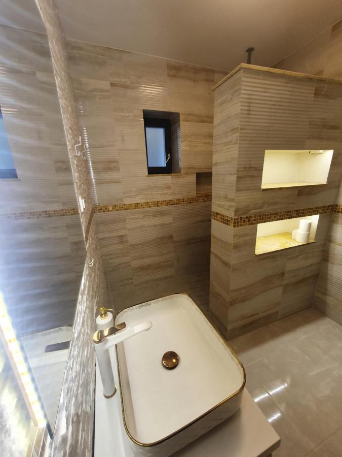 Casa Din Centru Appartement Cluj-Napoca Buitenkant foto