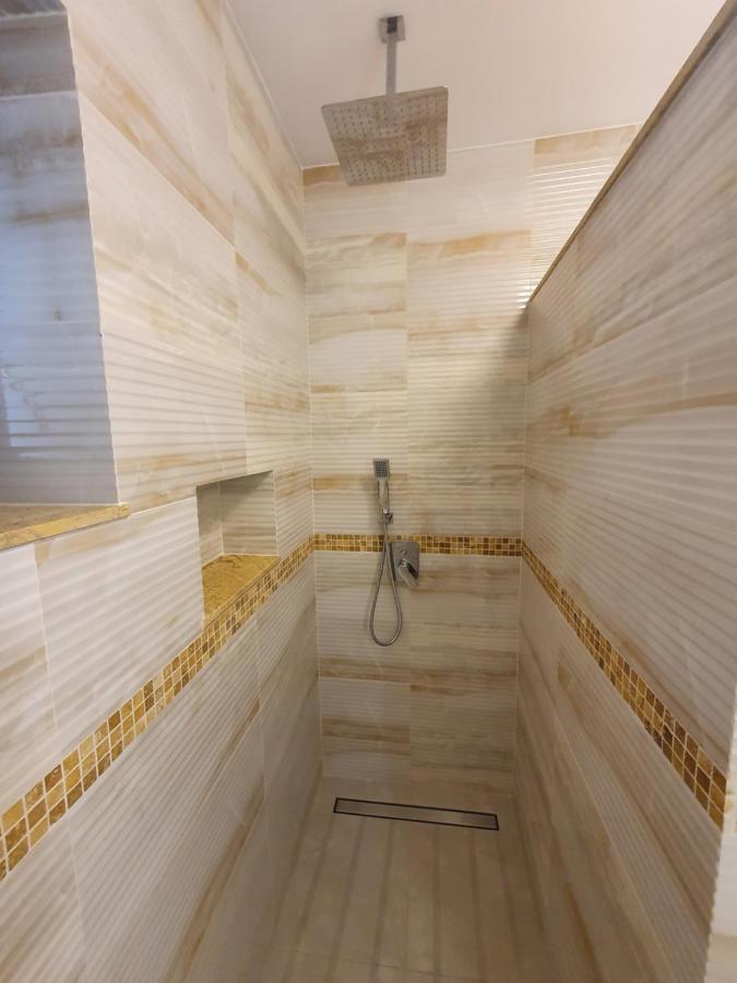 Casa Din Centru Appartement Cluj-Napoca Buitenkant foto